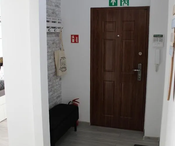 Izzy Apartament *