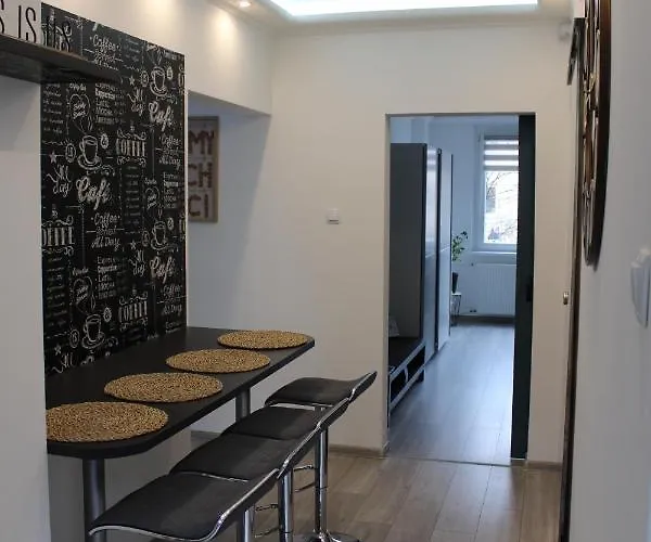 Apartment Izzy Apartament Miskolc