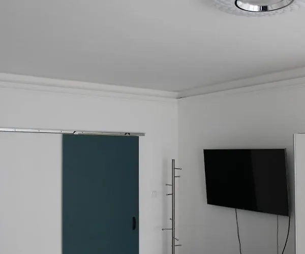 Izzy Apartament *